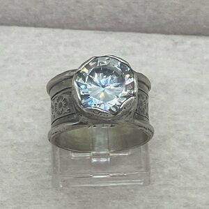 Silpada 925 Sterling Silver Clear CZ ‘ Queen for a Day ‘ Wide Band Ring R2208